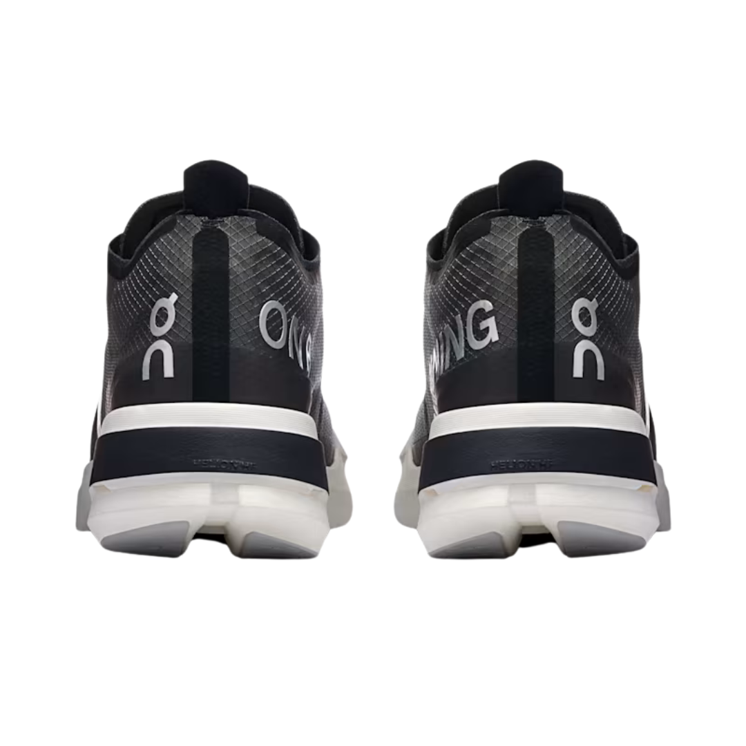 Cloudboom Strike Black | White