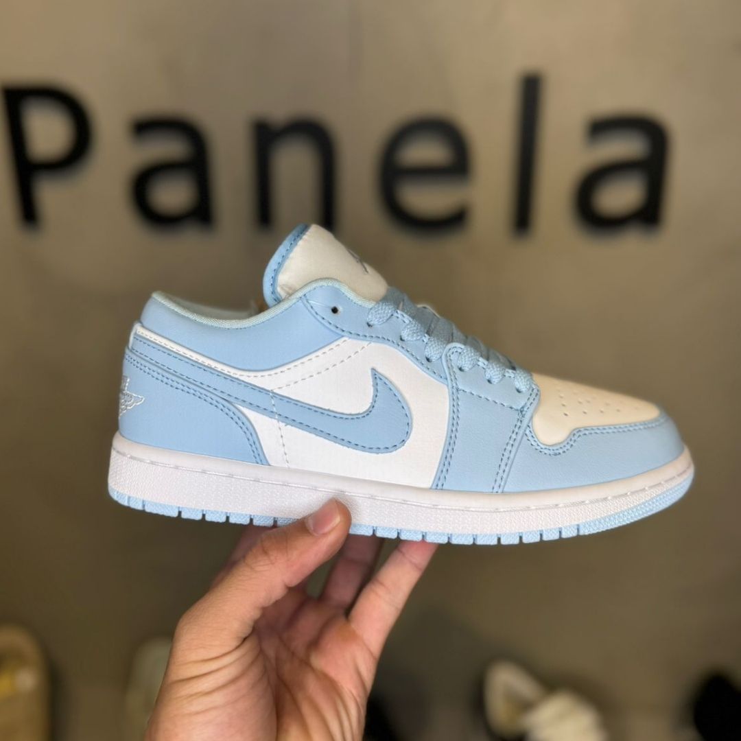 Jordan 1 Low UNC