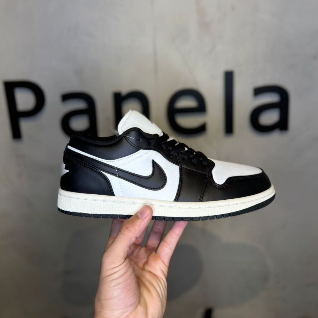 Nike Air Jordan 1 Low Vintage Panda