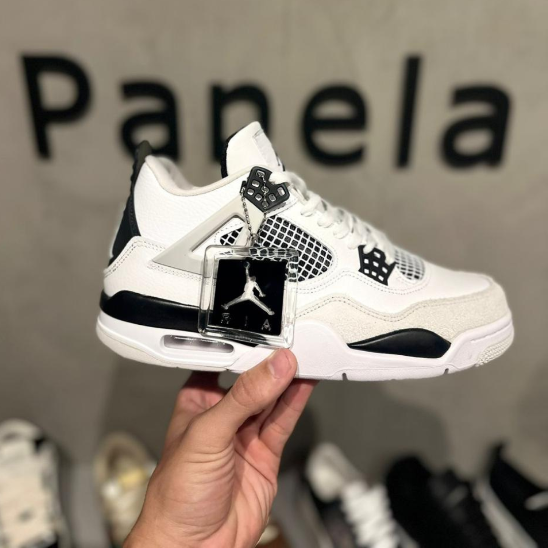 Tênis Air Jordan 4 Retrô Military Black (PRONTA ENTREGA)