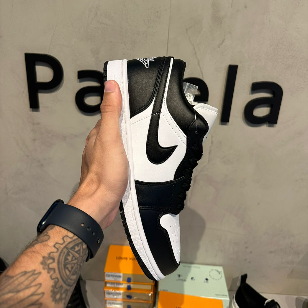 Air Jordan 1 Low Panda