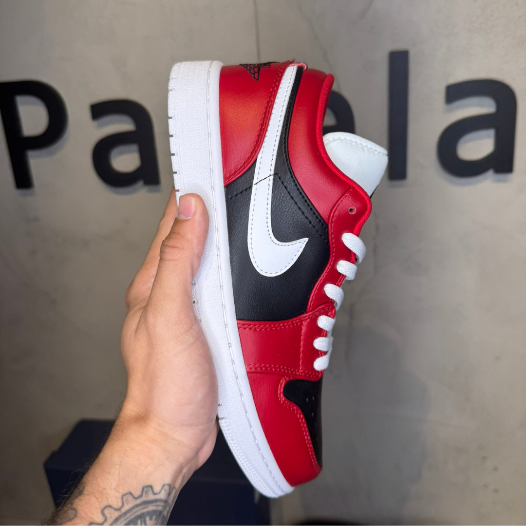 Air Jordan 1 Low Chicago Flip (PRONTA ENTREGA)