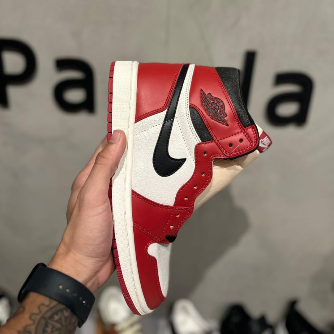Air Jordan 1 High Chicago Lost and Found – Panela Sneakers