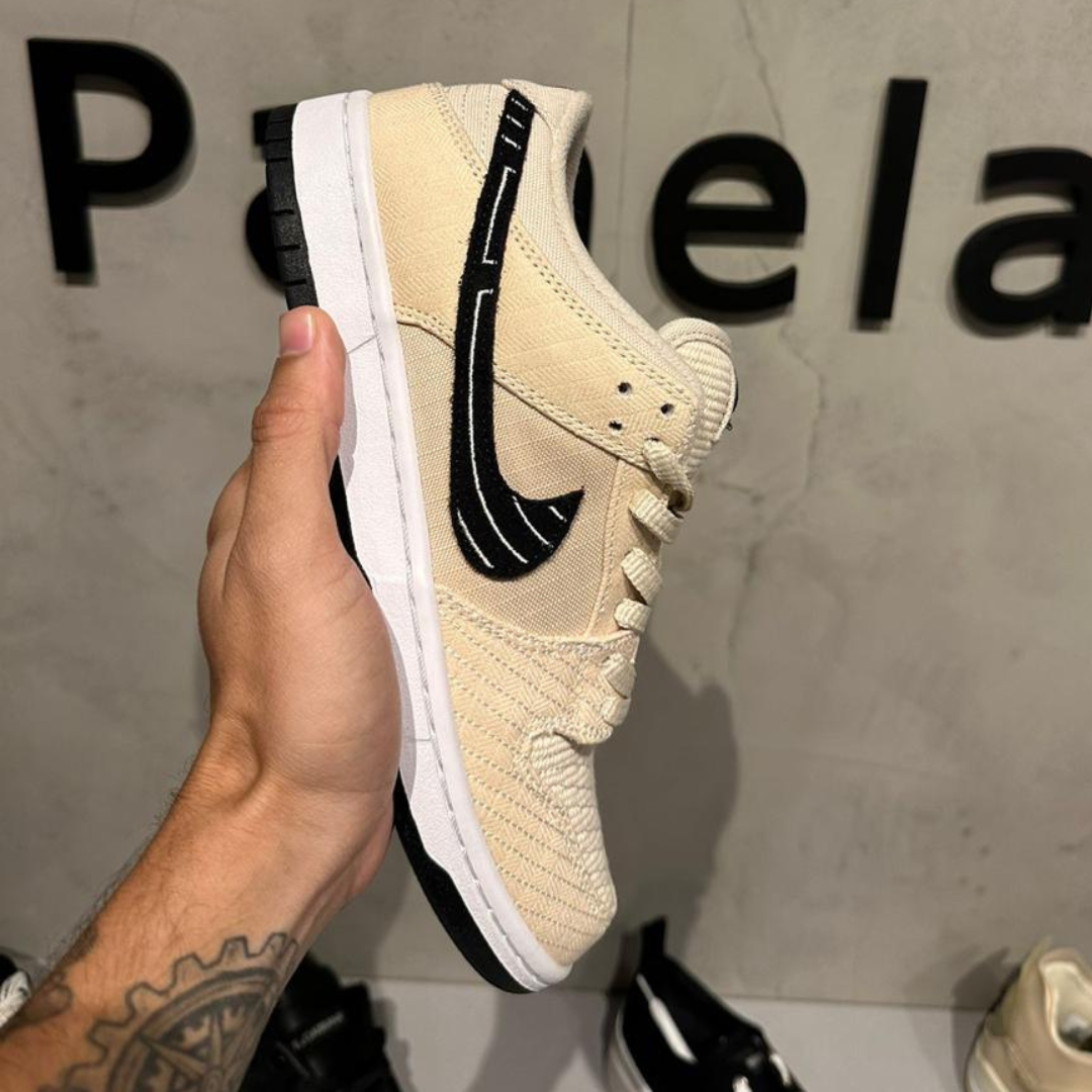 Dunk Low SB Albino & Preto Pearl White ‘Jiu Jitsu’