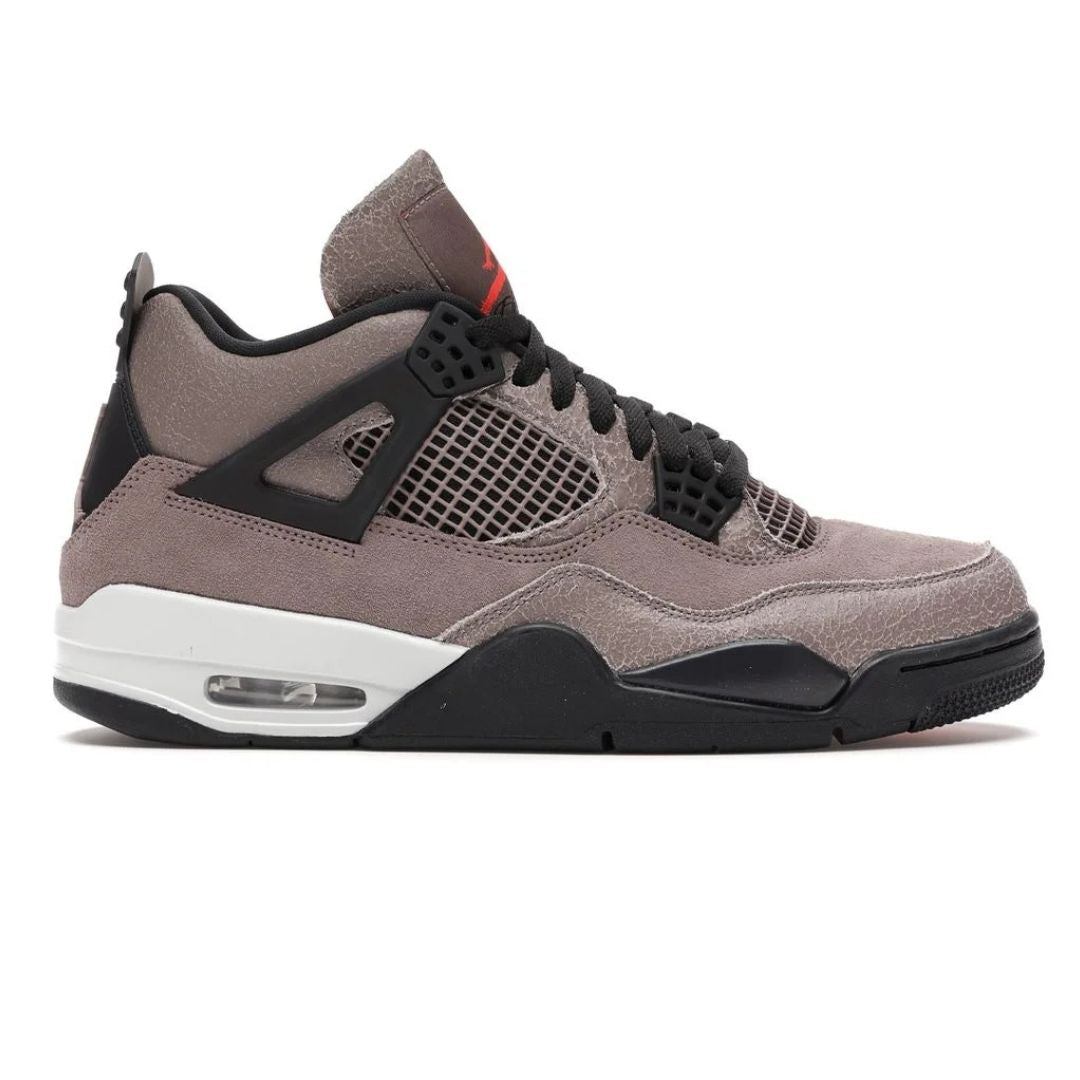 Tênis Nike Air Jordan 4 Travis Scott Retro Brown