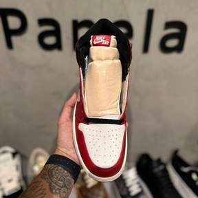 Air Jordan 1 High Chicago Lost and Found