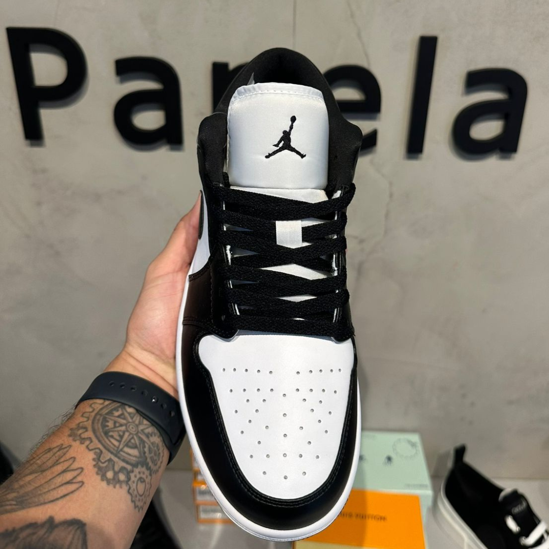 Air Jordan 1 Low Panda