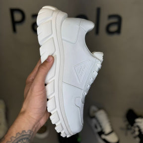 Sneaker Prada All White em Tecido