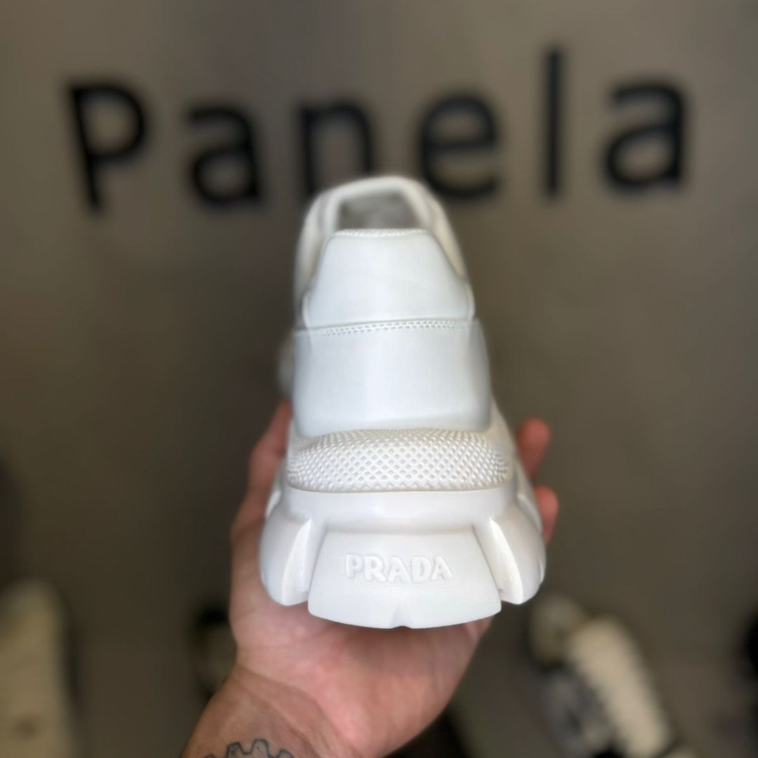 Sneaker Prada All White em Tecido