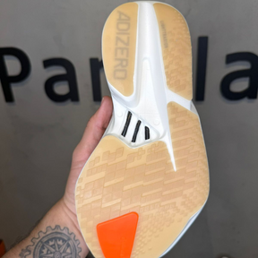 Tênis Adizero Adios Pro 4 (Branco/Bege)