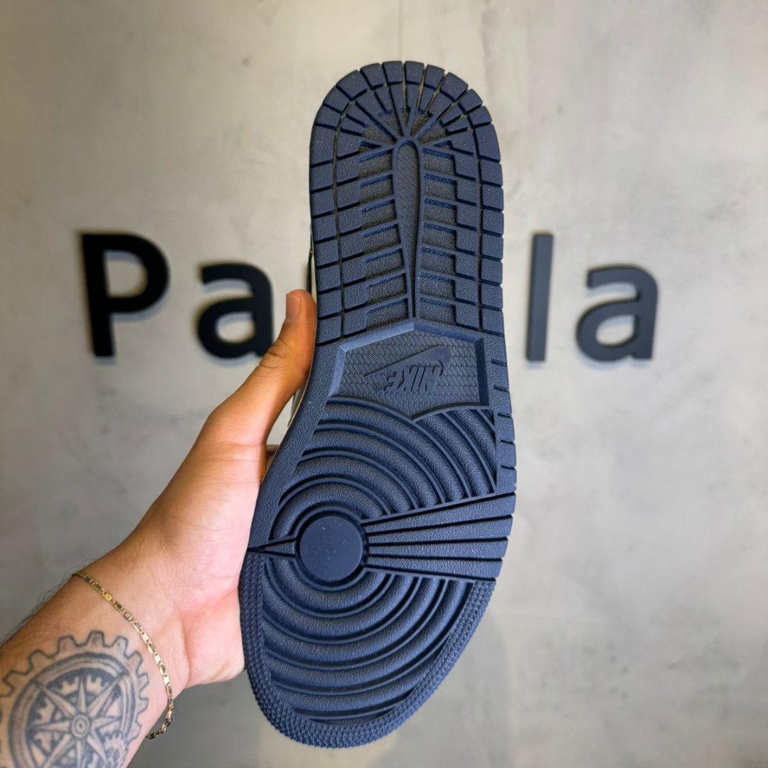 Air Jordan 1 Low OG Obsidian