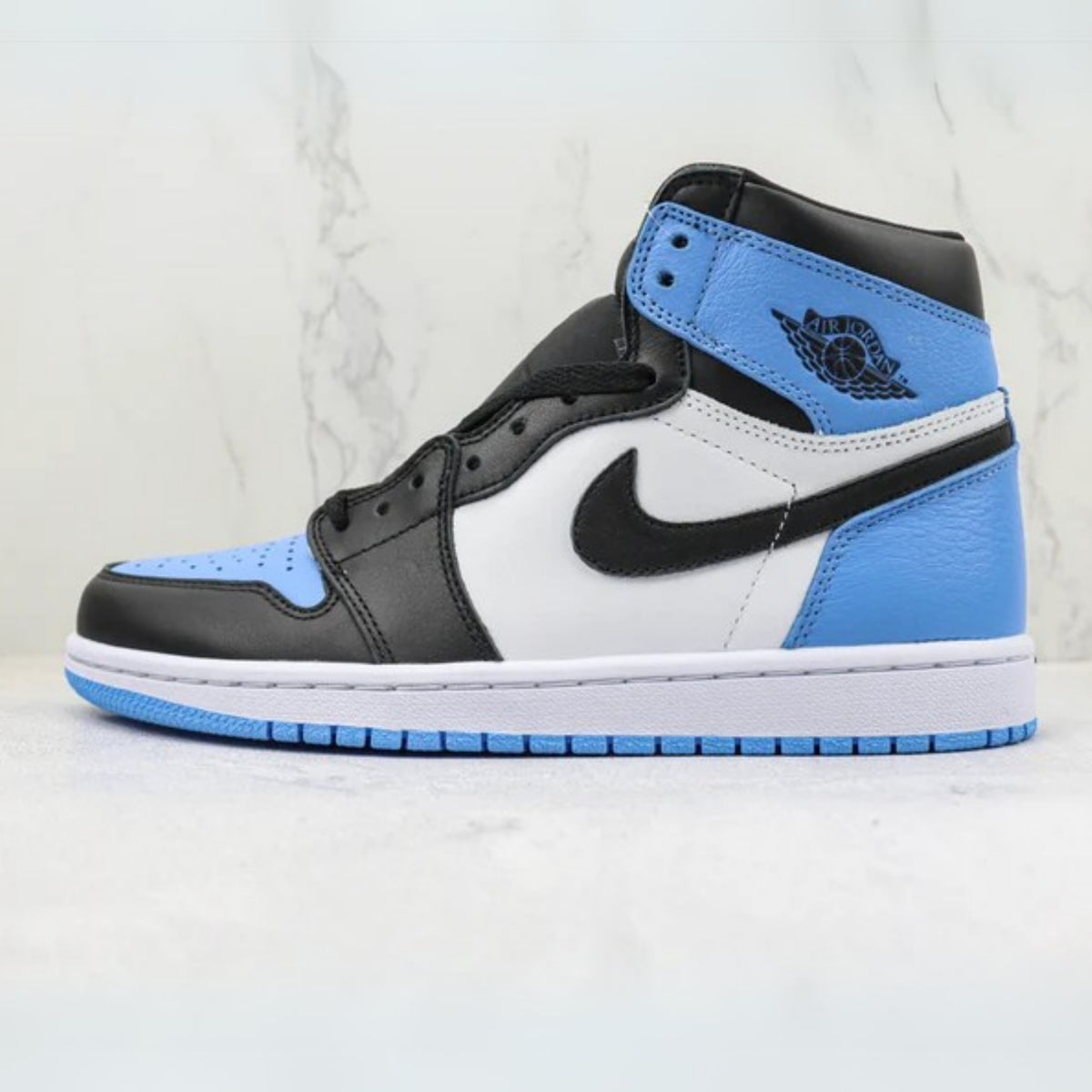 Air Jordan 1 Retro High OG Unc Toe